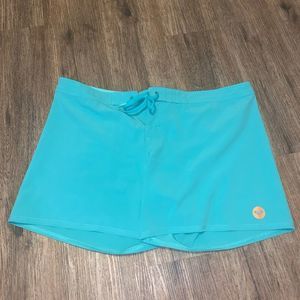 ROXY woman’s light weight athletic shorts excellent pre loved condition.